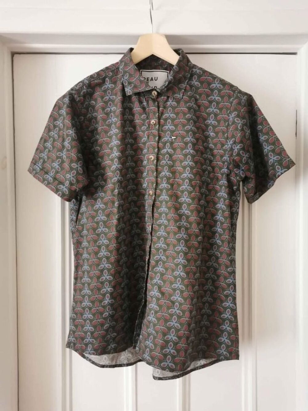 Peau de Loup Short Sleeve Shirts